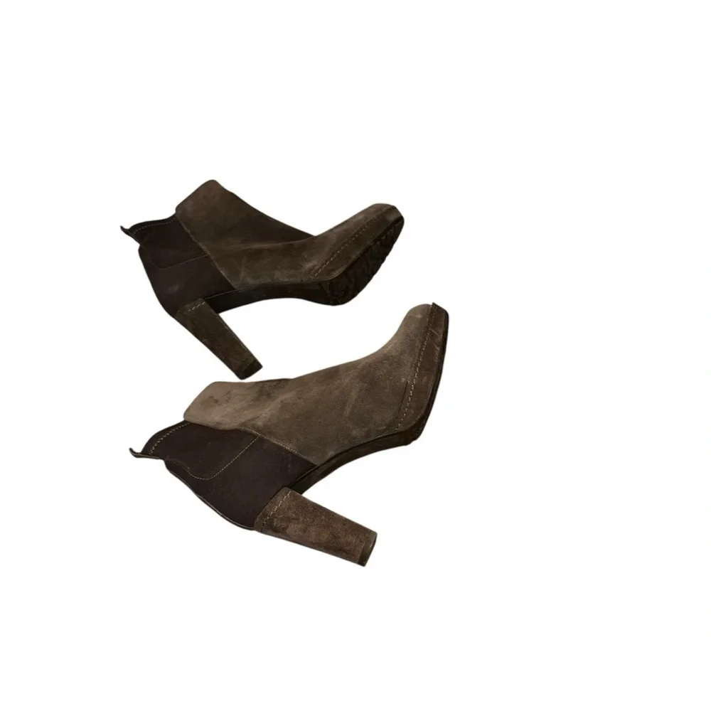EUC Staurt Weitzman Chocolate Suede Ankle Boots with V-Cut Design
